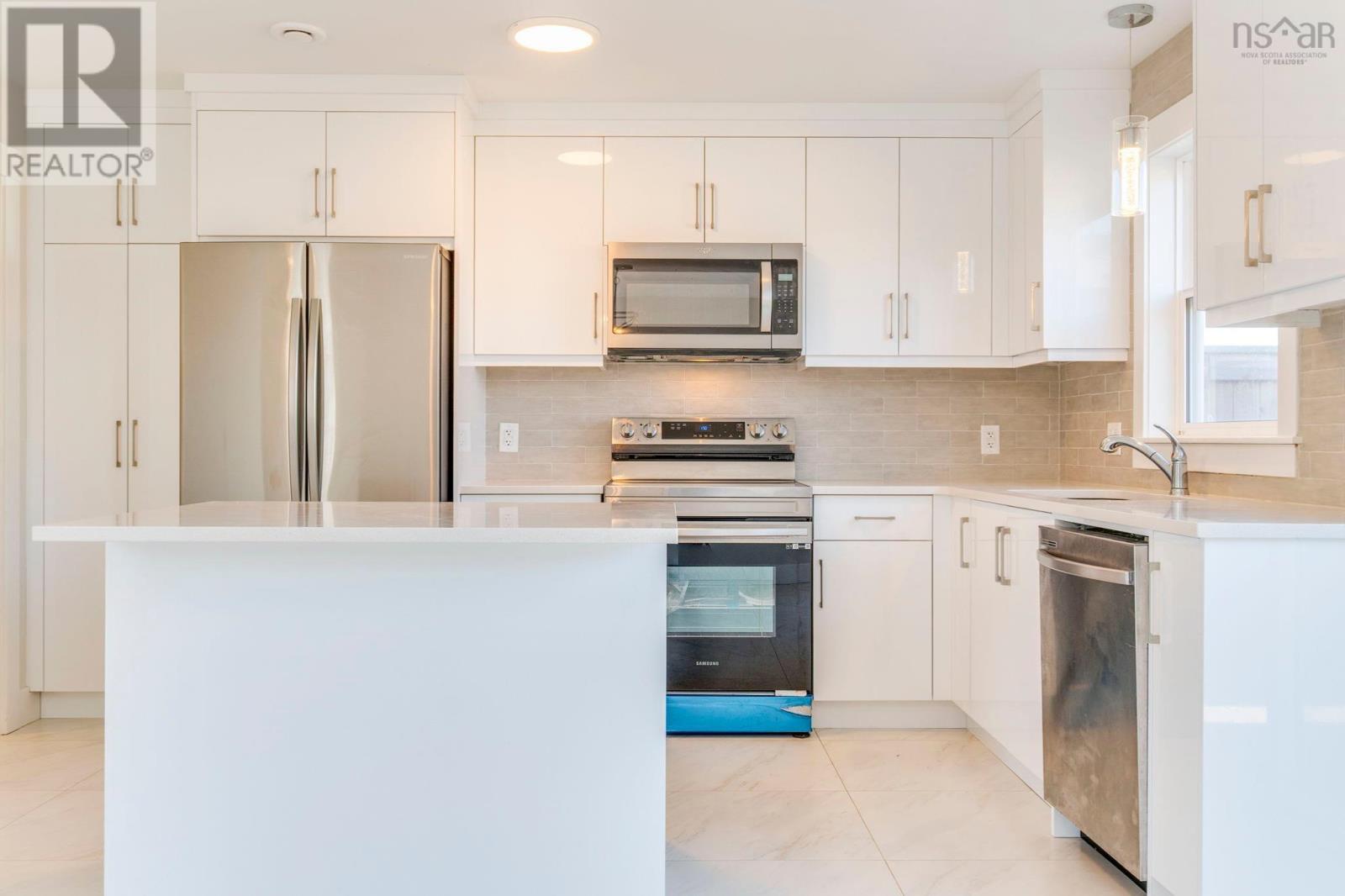 Property 40 of 50 of 34 Grosse Street