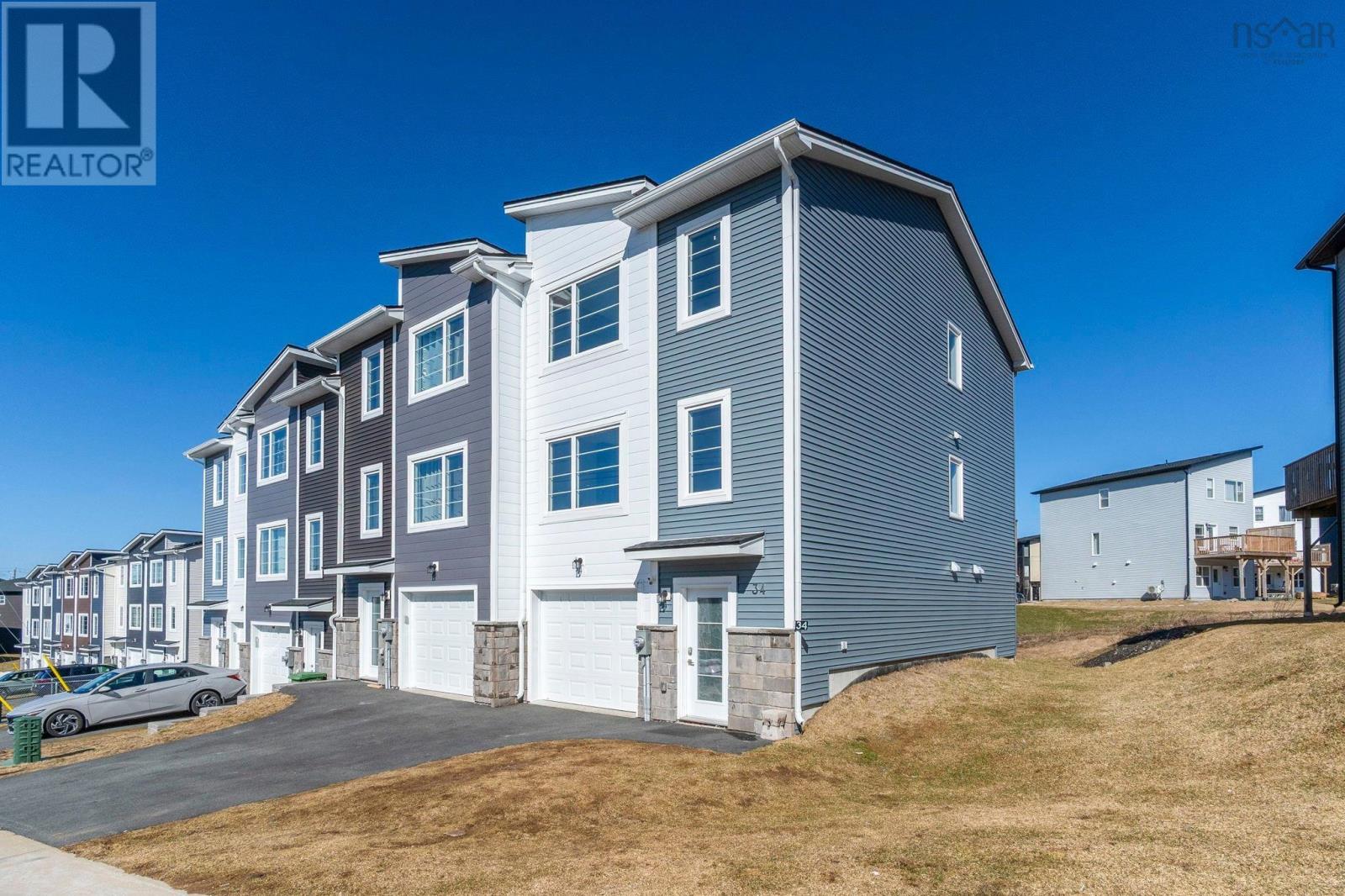 Property 36 of 50 of 34 Grosse Street