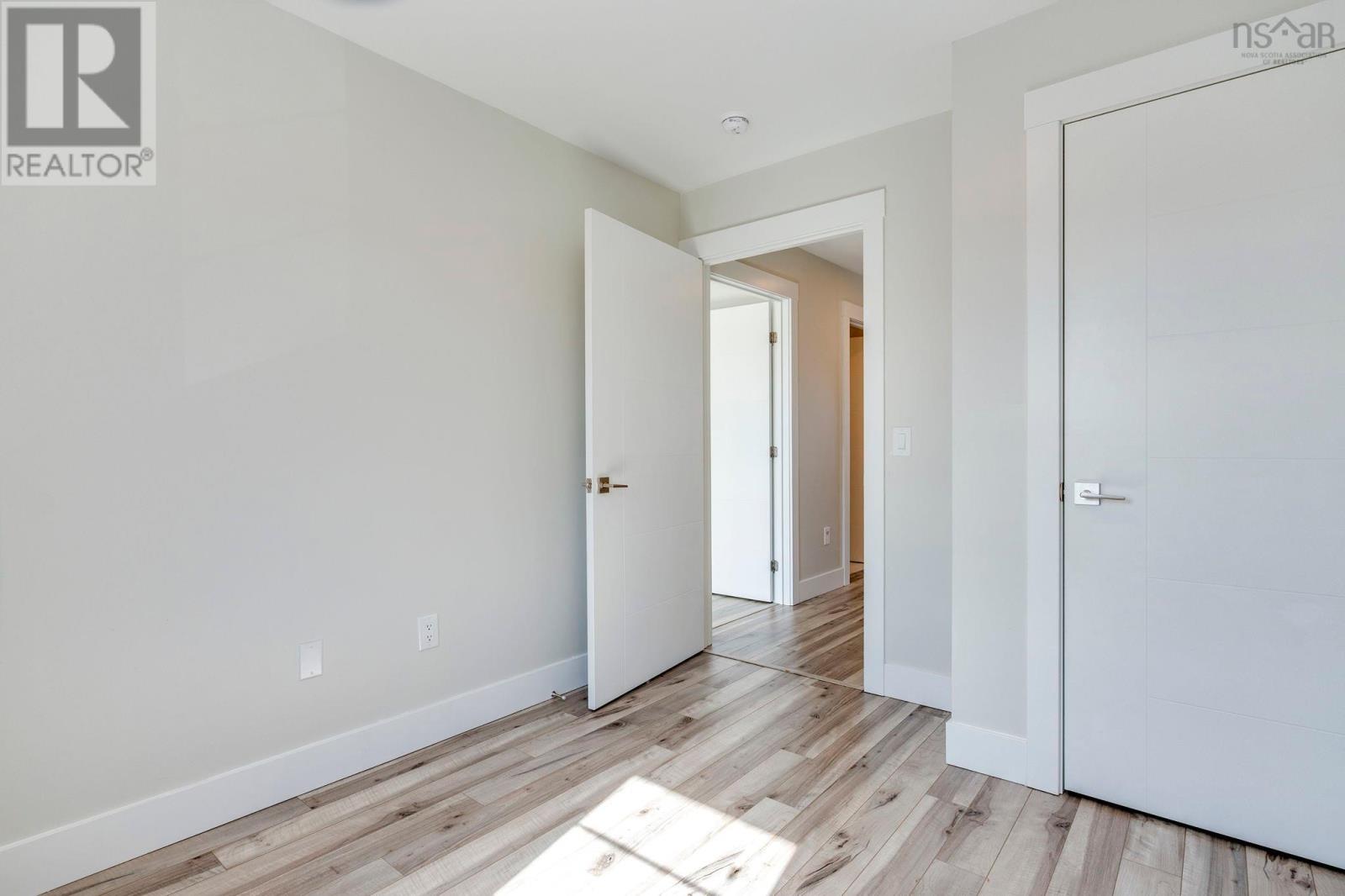 Property 26 of 50 of 34 Grosse Street