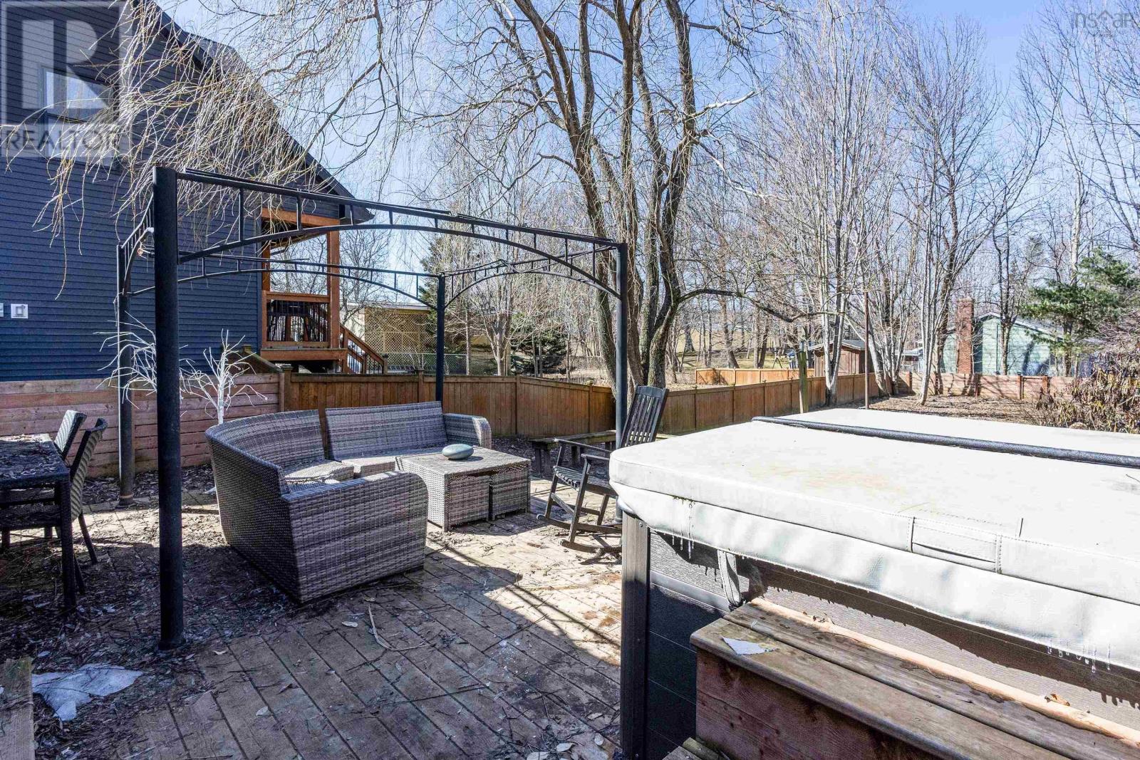 Property 42 of 50 of 12 Porters Avenue