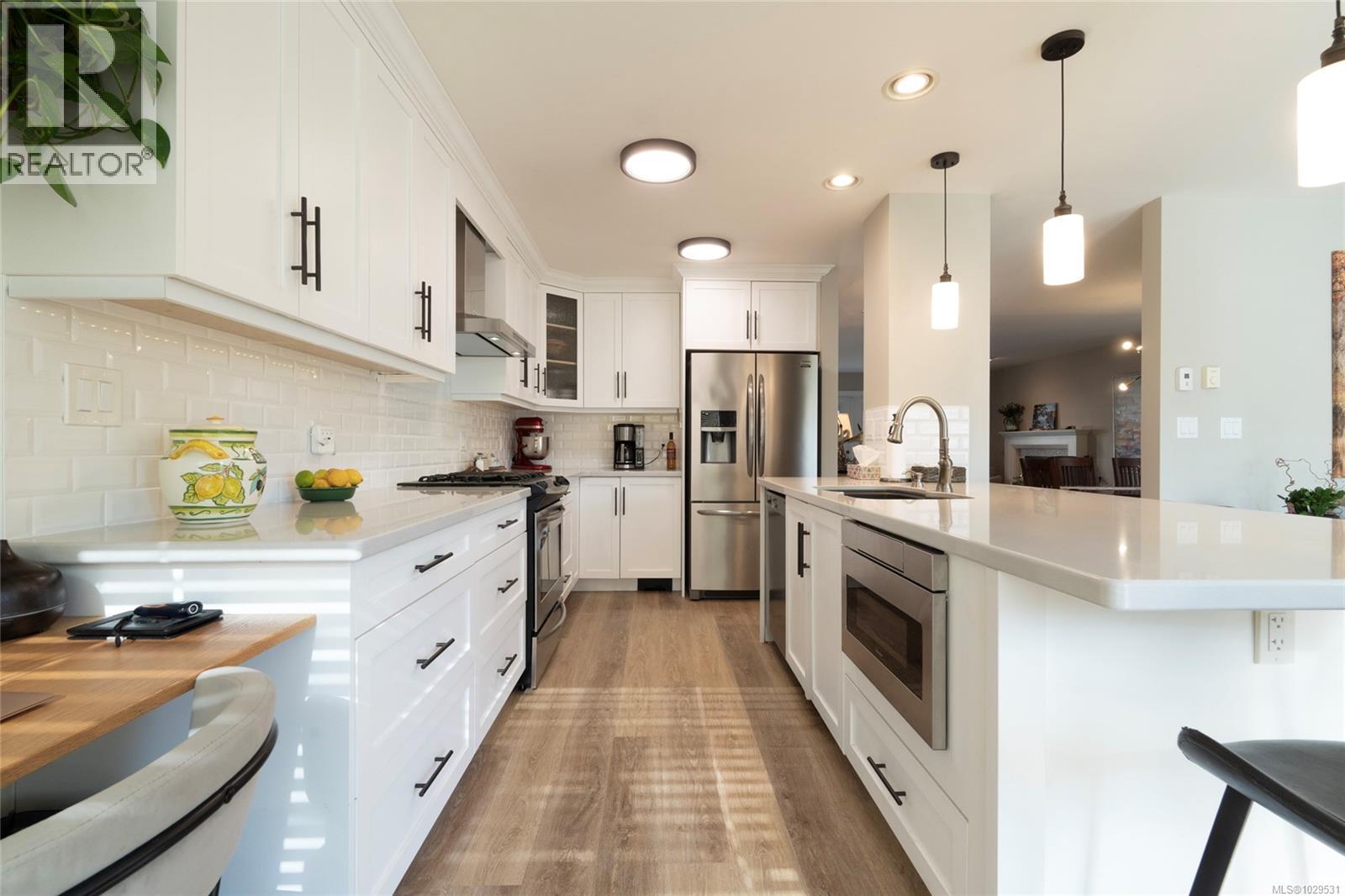 Single Family House for Sale in  Heatherdale Lane Saanich 