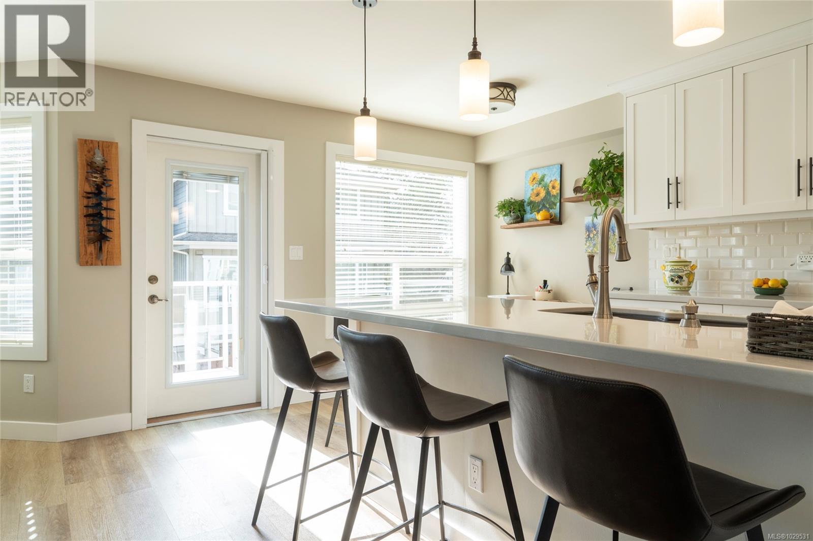 Single Family House for Sale in  Heatherdale Lane Saanich 