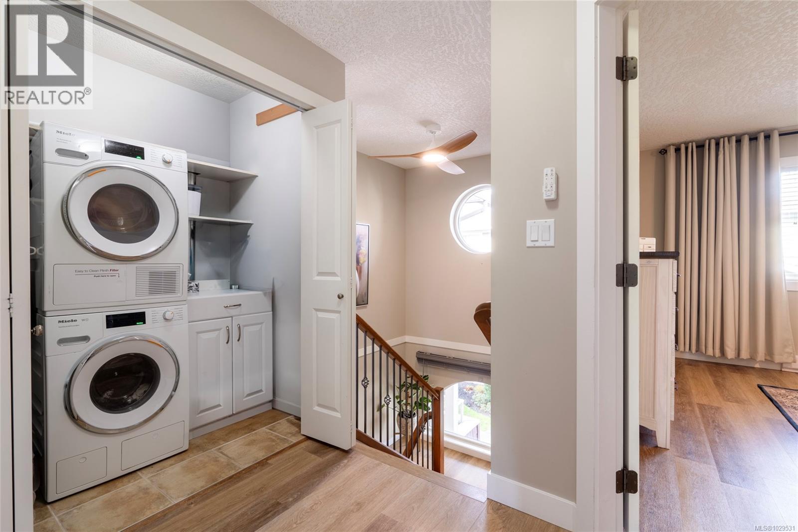 Single Family House for Sale in  Heatherdale Lane Saanich 