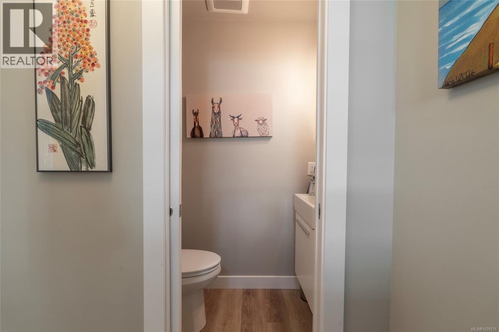 Single Family House for Sale in  Heatherdale Lane Saanich 