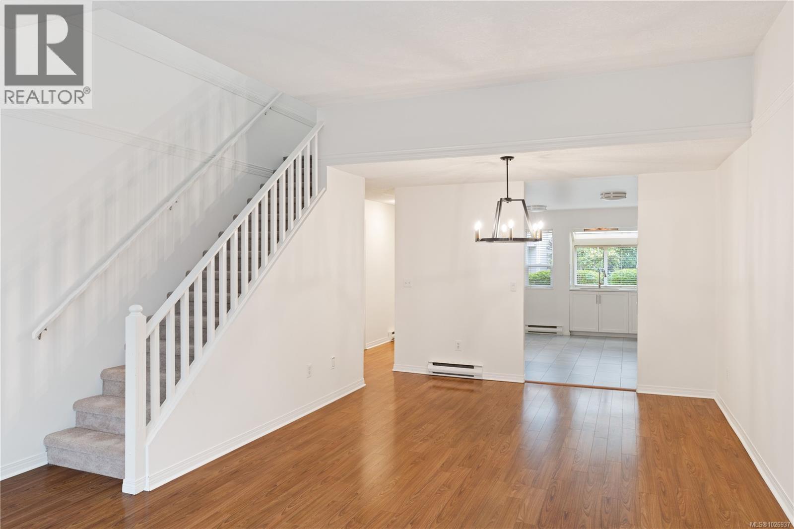 3 1030 Hulford Street, Saanich