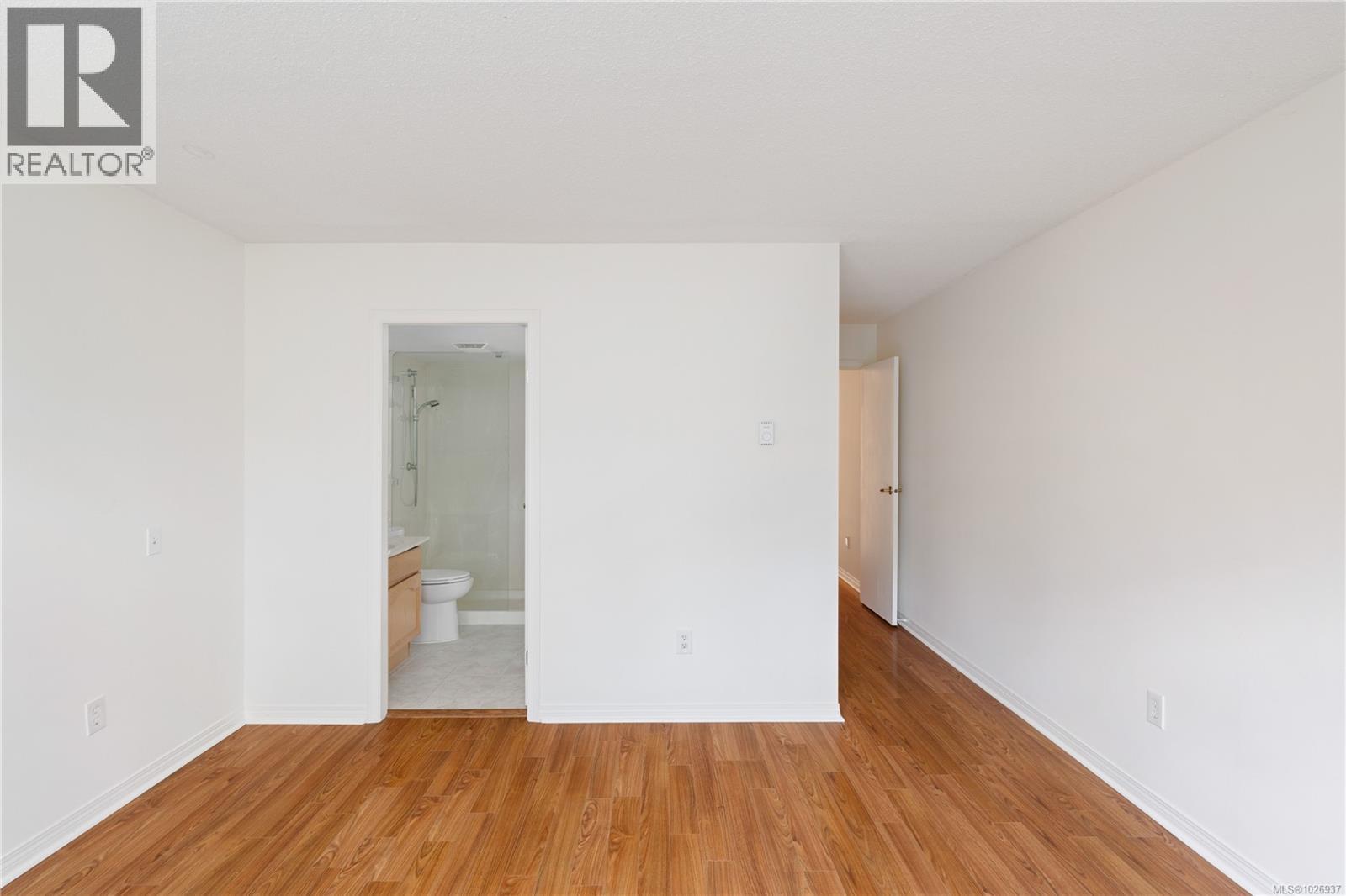 3 1030 Hulford Street, Saanich