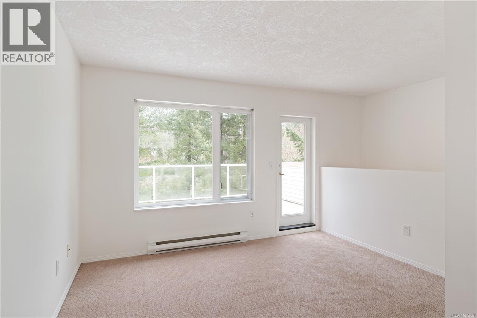 3 1030 Hulford Street, Saanich