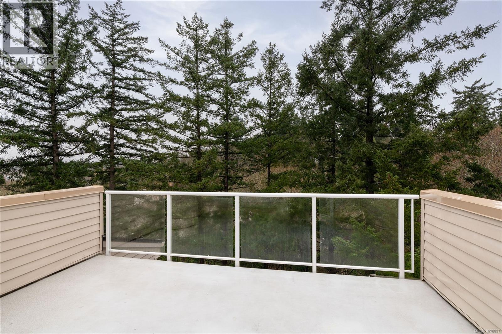 3 1030 Hulford Street, Saanich