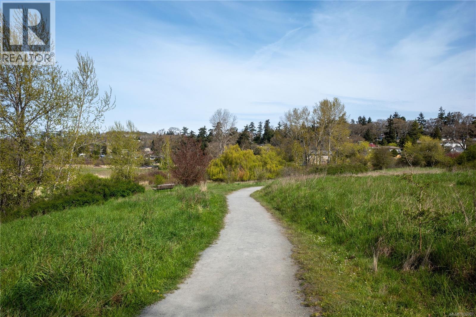 3 1030 Hulford Street, Saanich