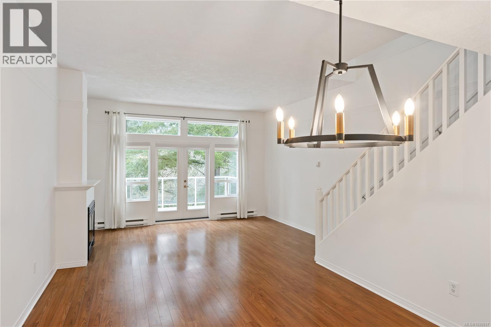 3 1030 Hulford Street, Saanich