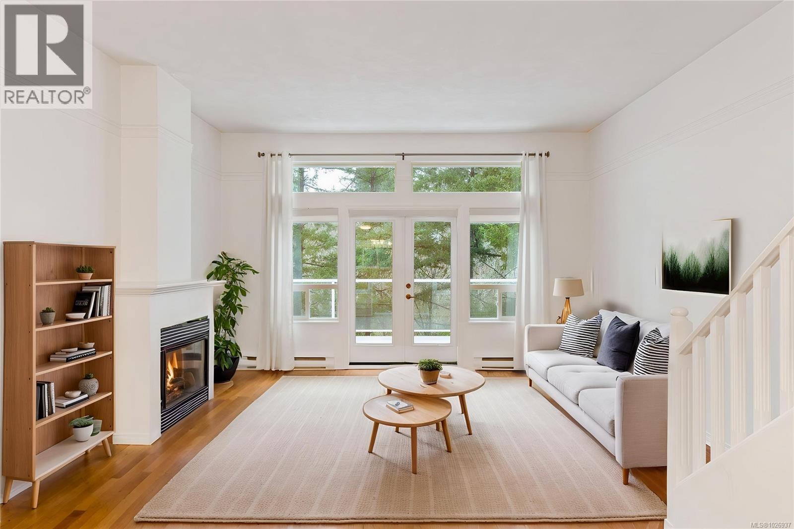 3 1030 Hulford Street, Saanich