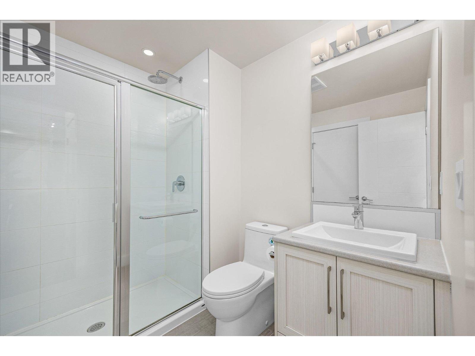 4380 Lakeshore Road Unit# 105, Kelowna