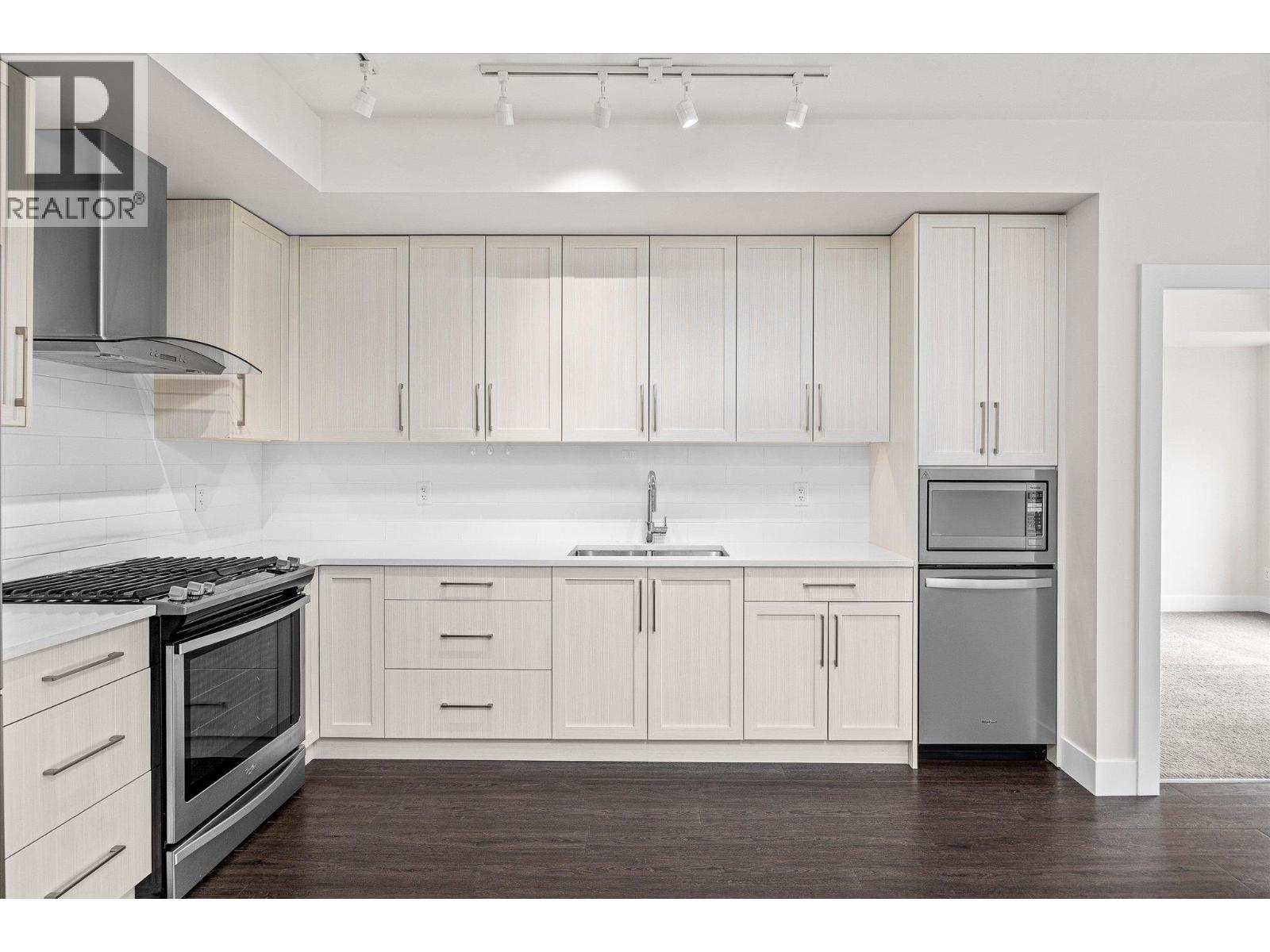 4380 Lakeshore Road Unit# 105, Kelowna