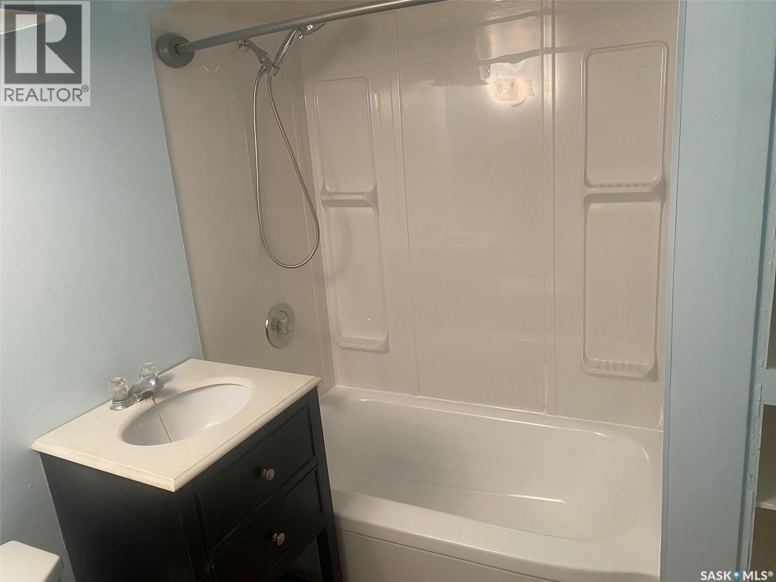 1127 J AVENUE S - 10