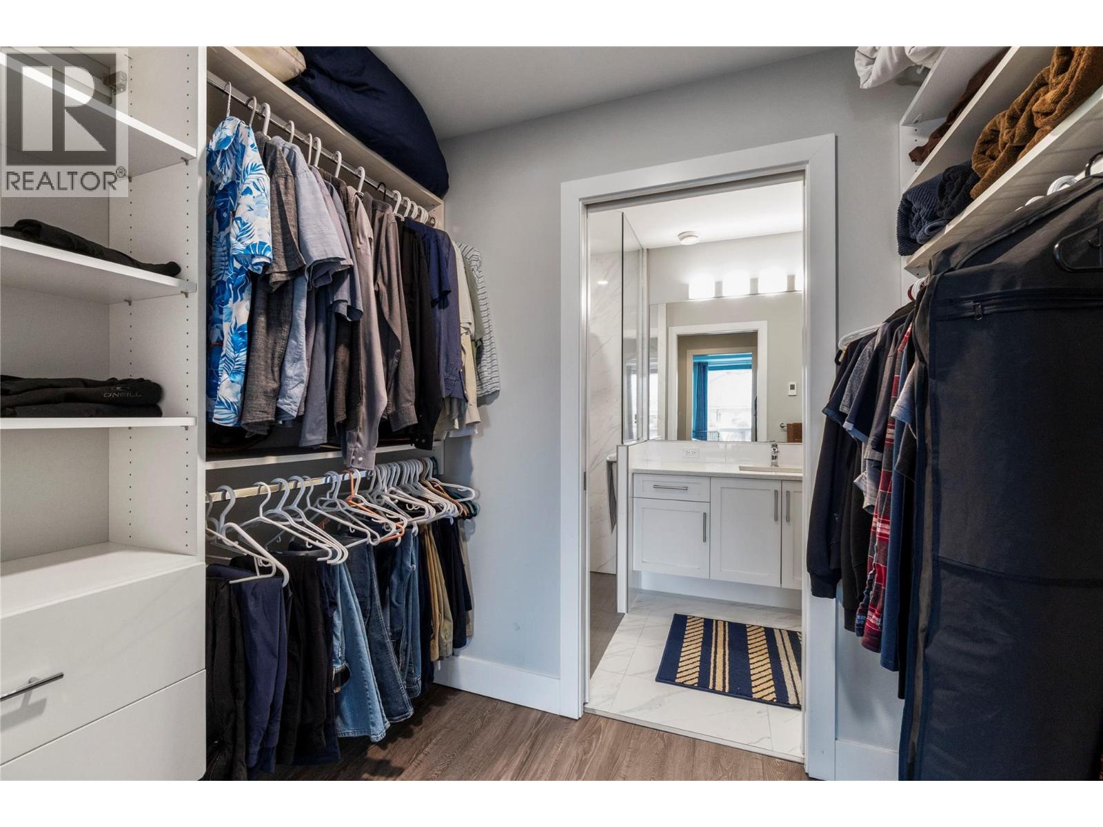 1 121 Harbourfront Drive Northeast, Salmon Arm