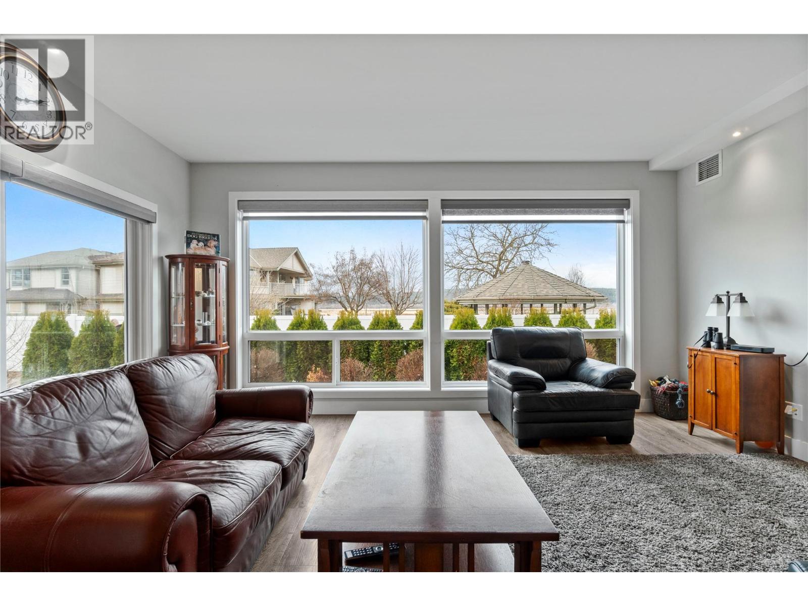 1 121 Harbourfront Drive Northeast, Salmon Arm