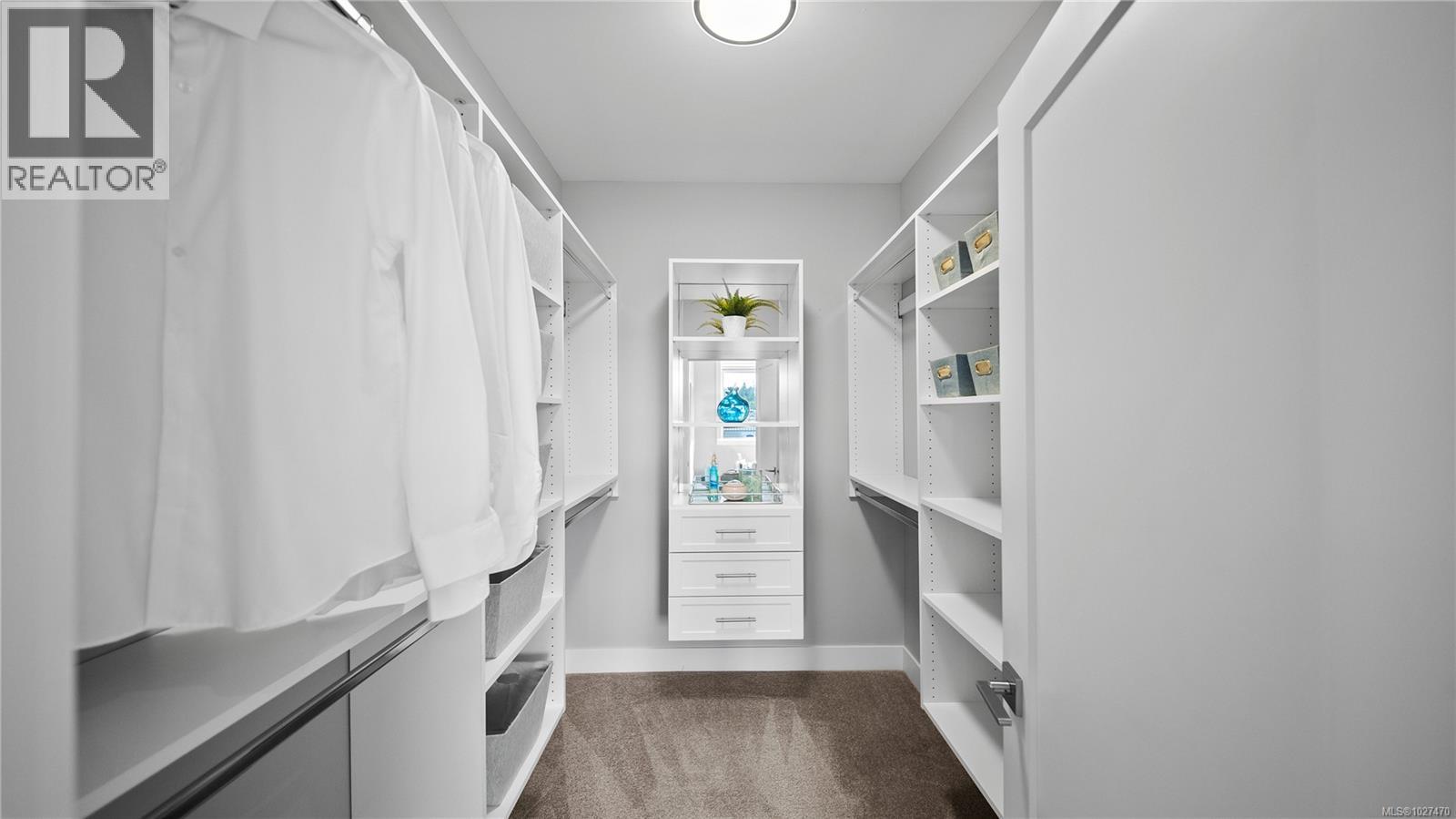  1051 Golden Spire Crescent, Langford