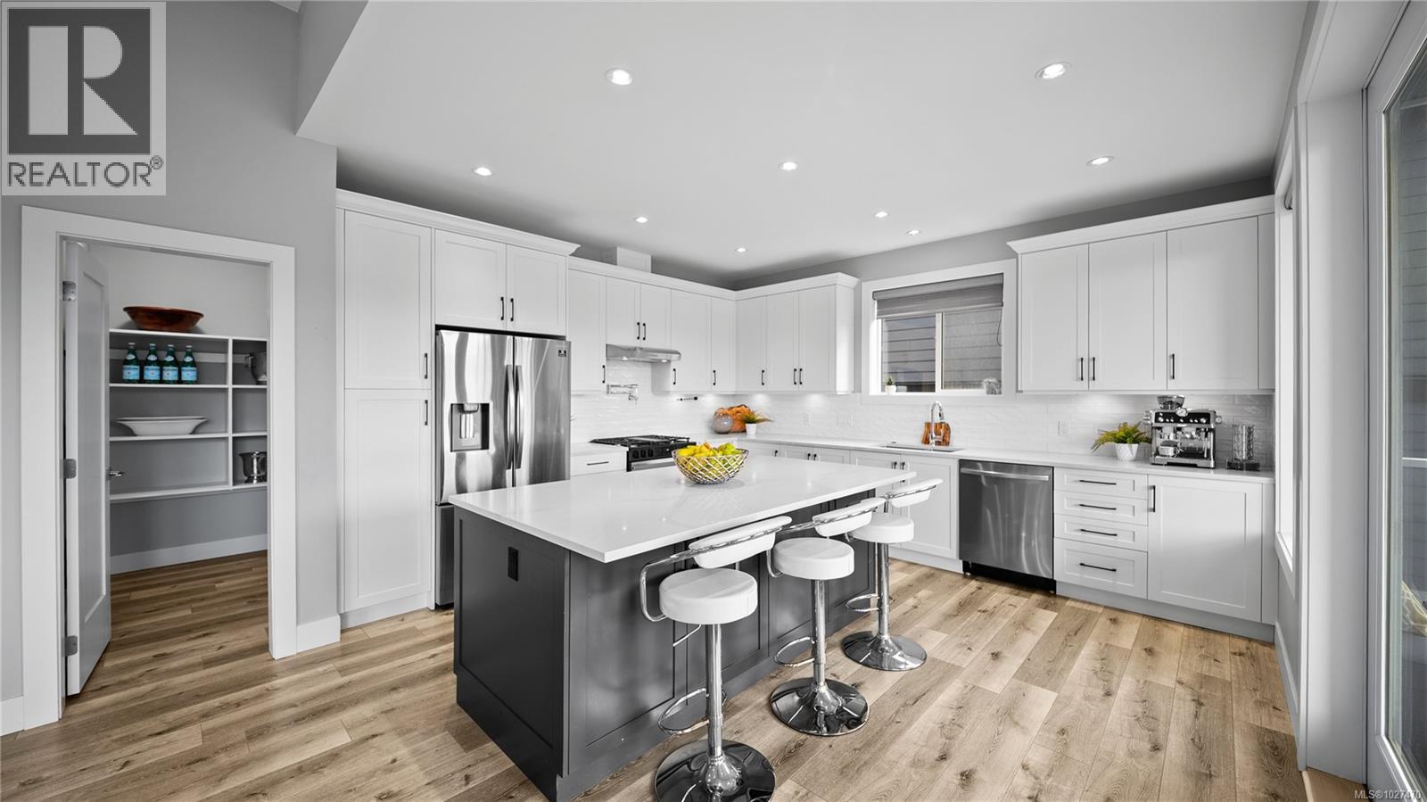  1051 Golden Spire Crescent, Langford