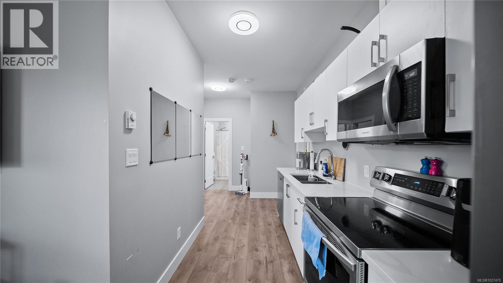  1051 Golden Spire Crescent, Langford