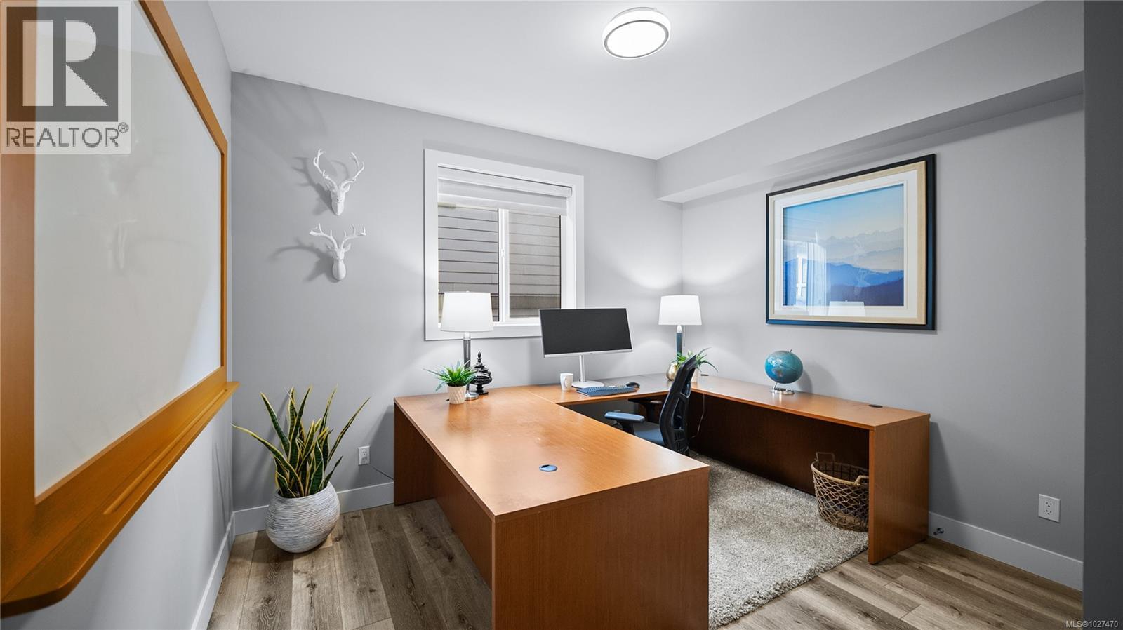 1051 Golden Spire Cres - 8