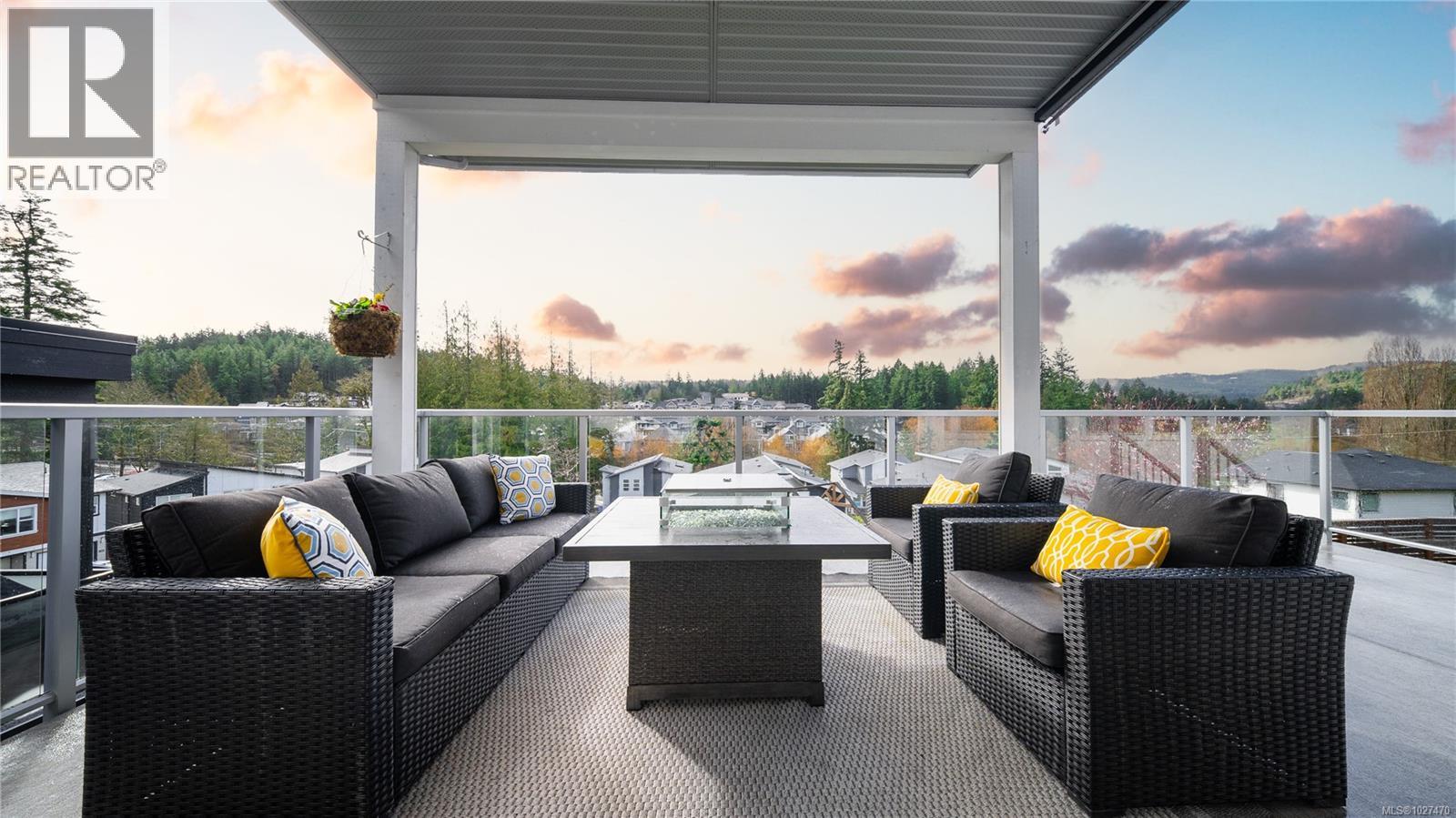 1051 Golden Spire Cres - 1