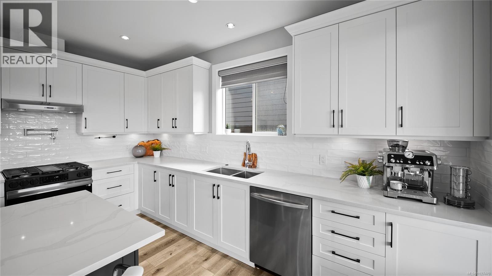  1051 Golden Spire Crescent, Langford