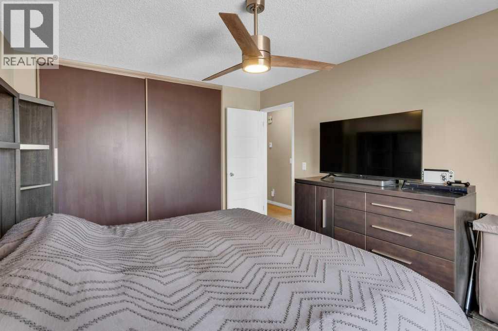 Single Family House 4 Level for Sale in  Mt Mckenzie Drive SE McKenzie Lake Calgary 