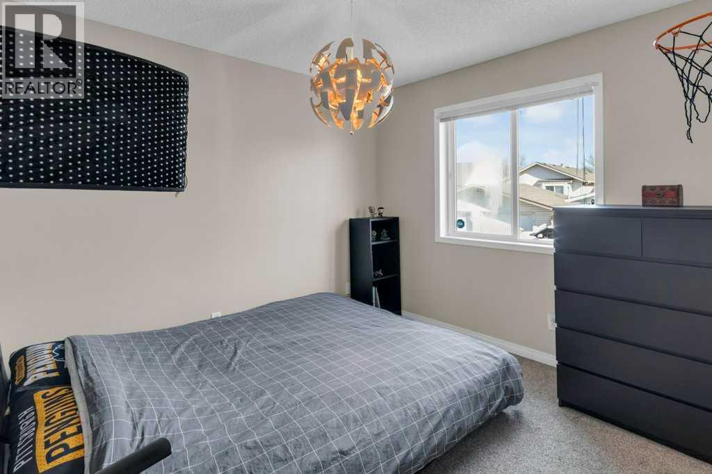 Single Family House 4 Level for Sale in  Mt Mckenzie Drive SE McKenzie Lake Calgary 