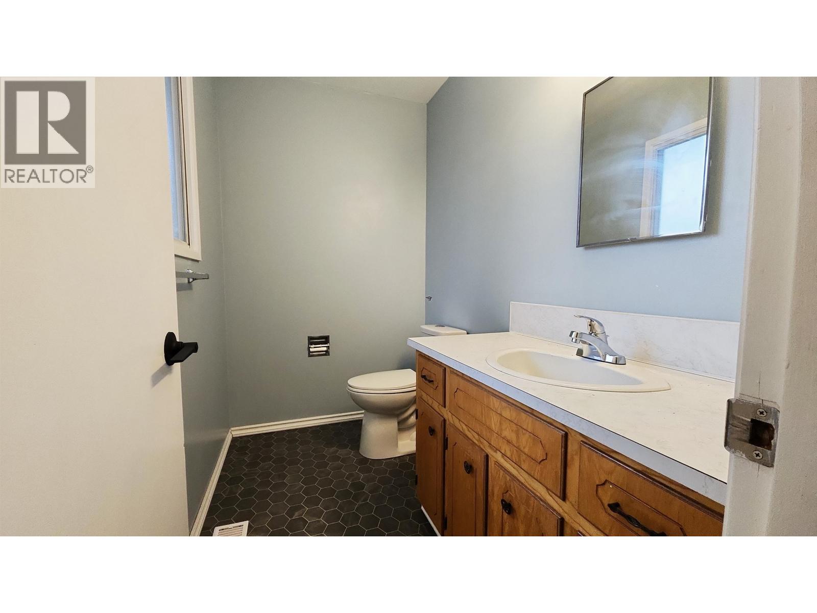 2764 UPLAND STREET - 26