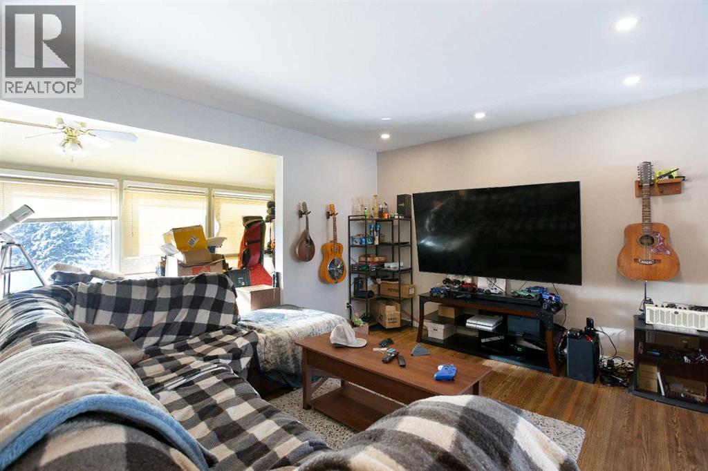 Single Family House Bungalow for Sale in  Baroc Road NW Dalhousie Calgary 