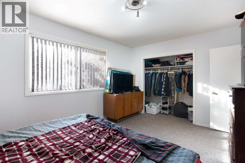 Single Family House Bungalow for Sale in  Baroc Road NW Dalhousie Calgary 