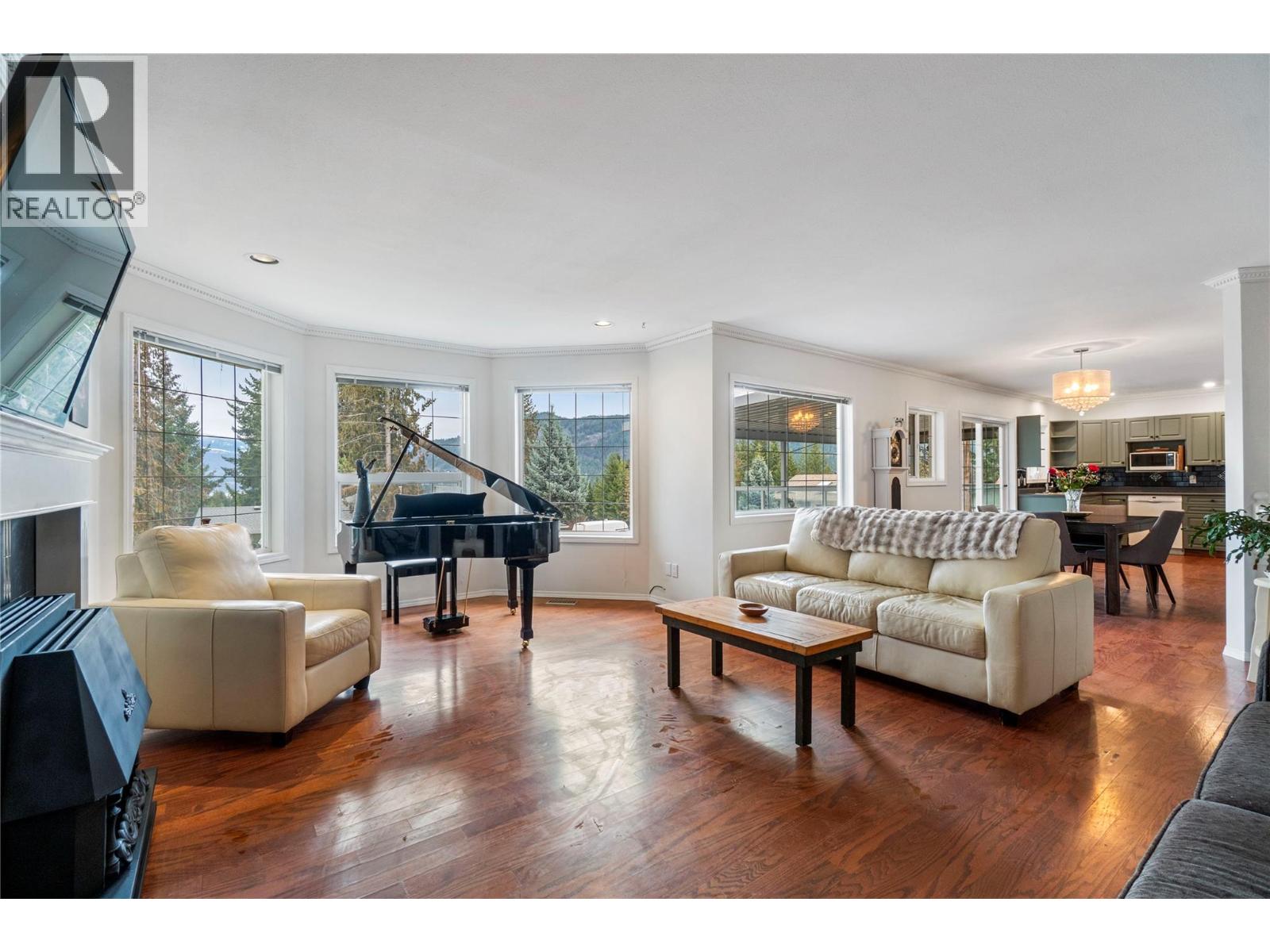 2373 FOREST DRIVE - 17