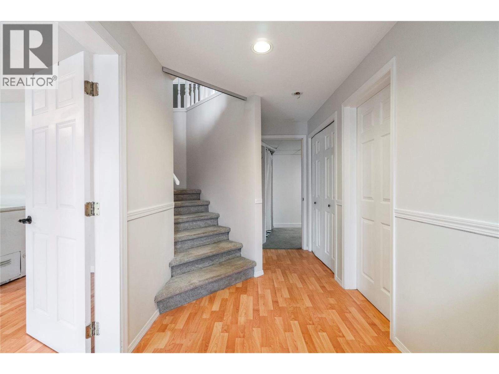 2373 FOREST DRIVE - 37