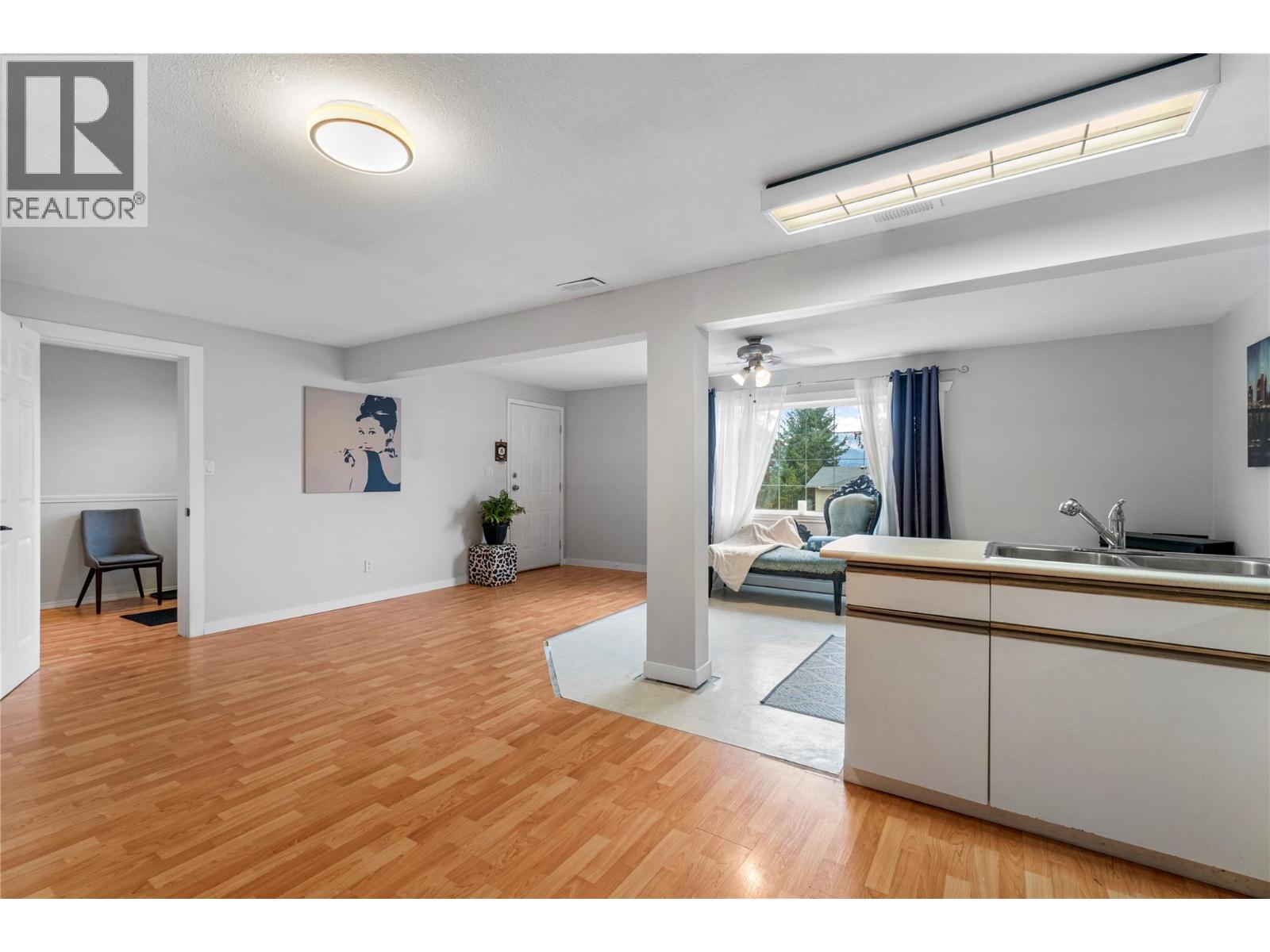 2373 FOREST DRIVE - 44