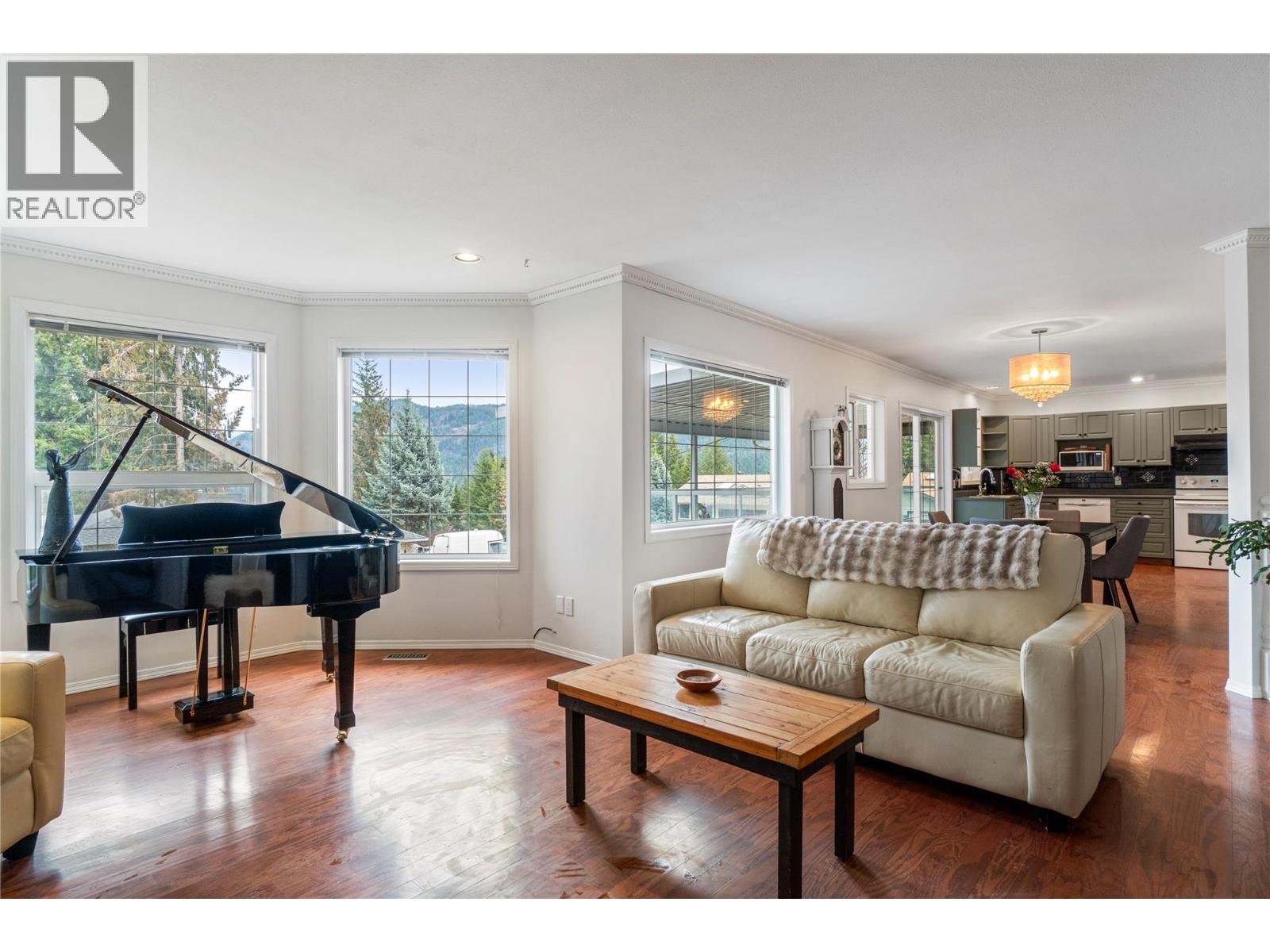 2373 FOREST DRIVE - 18