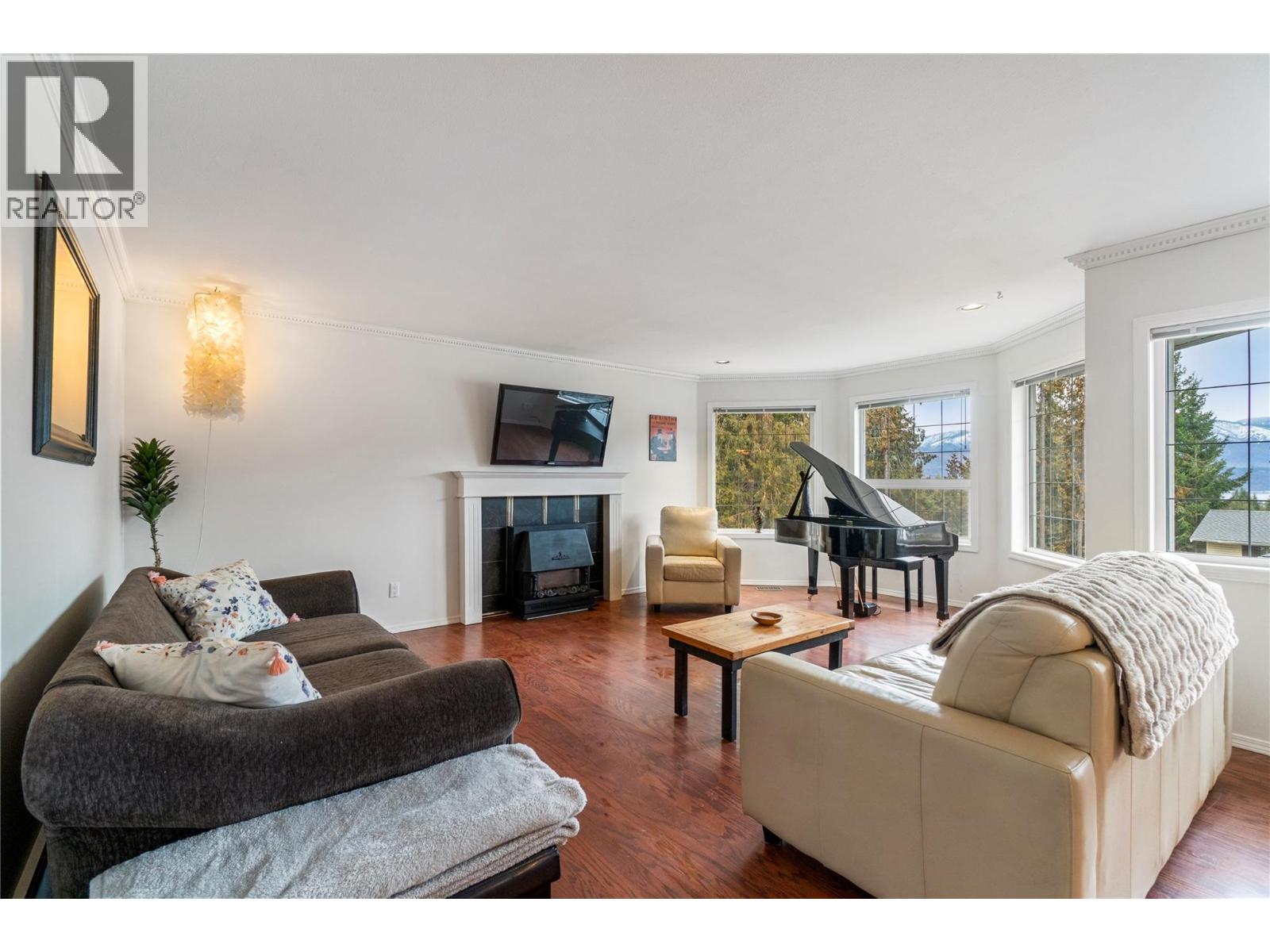 2373 FOREST DRIVE - 13