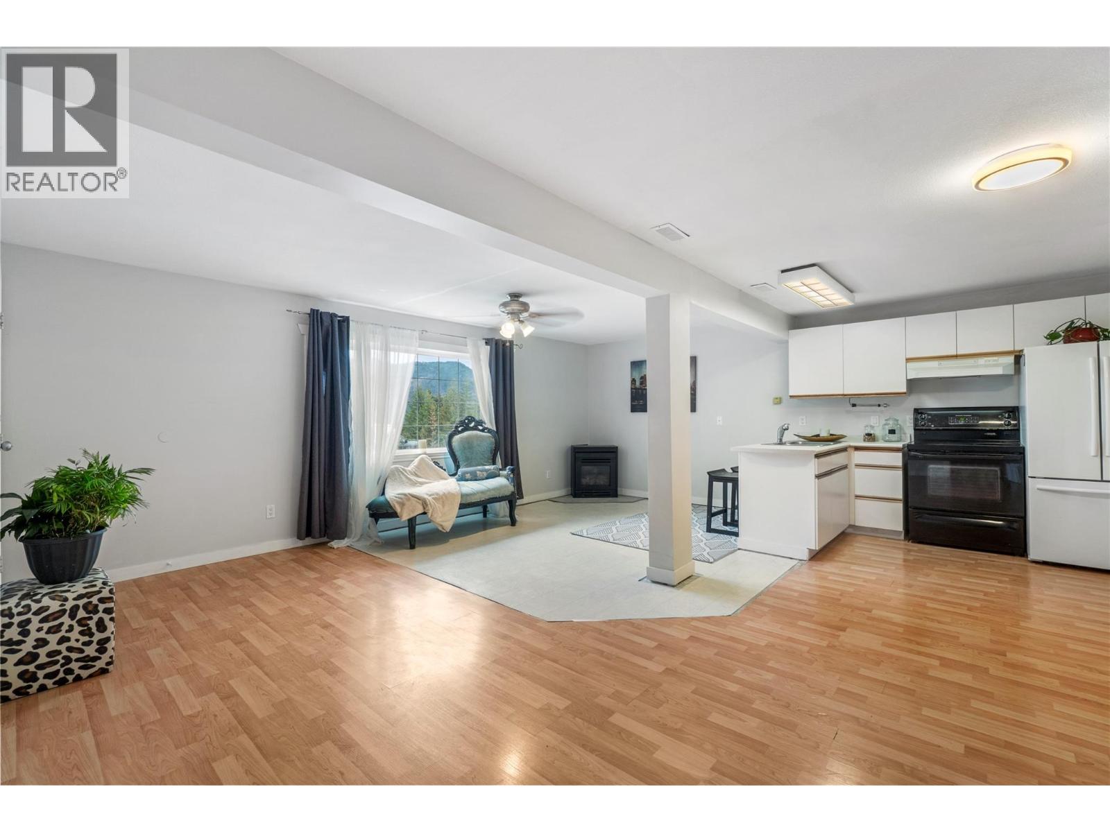 2373 FOREST DRIVE - 38