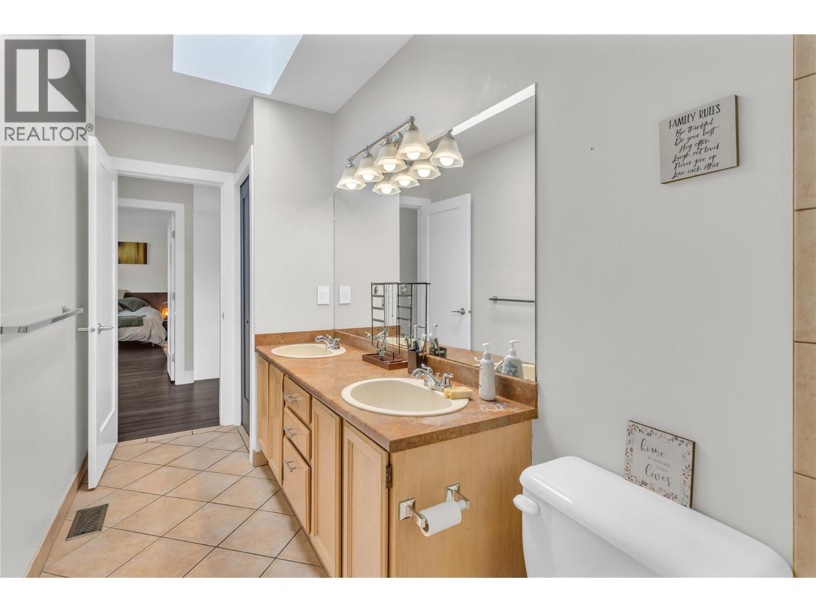 2390 Shannon Ridge Drive, West Kelowna