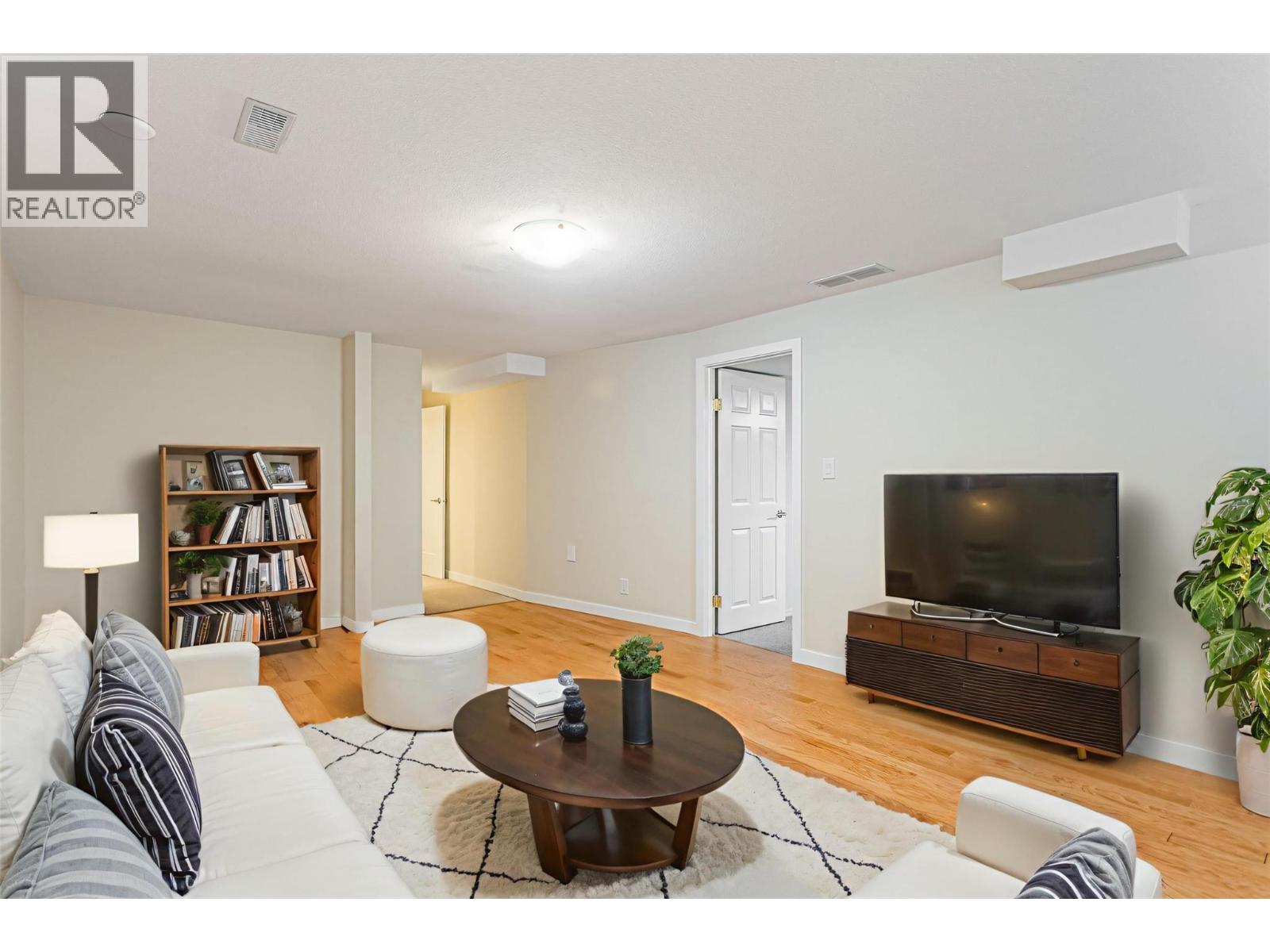 2390 Shannon Ridge Drive, West Kelowna