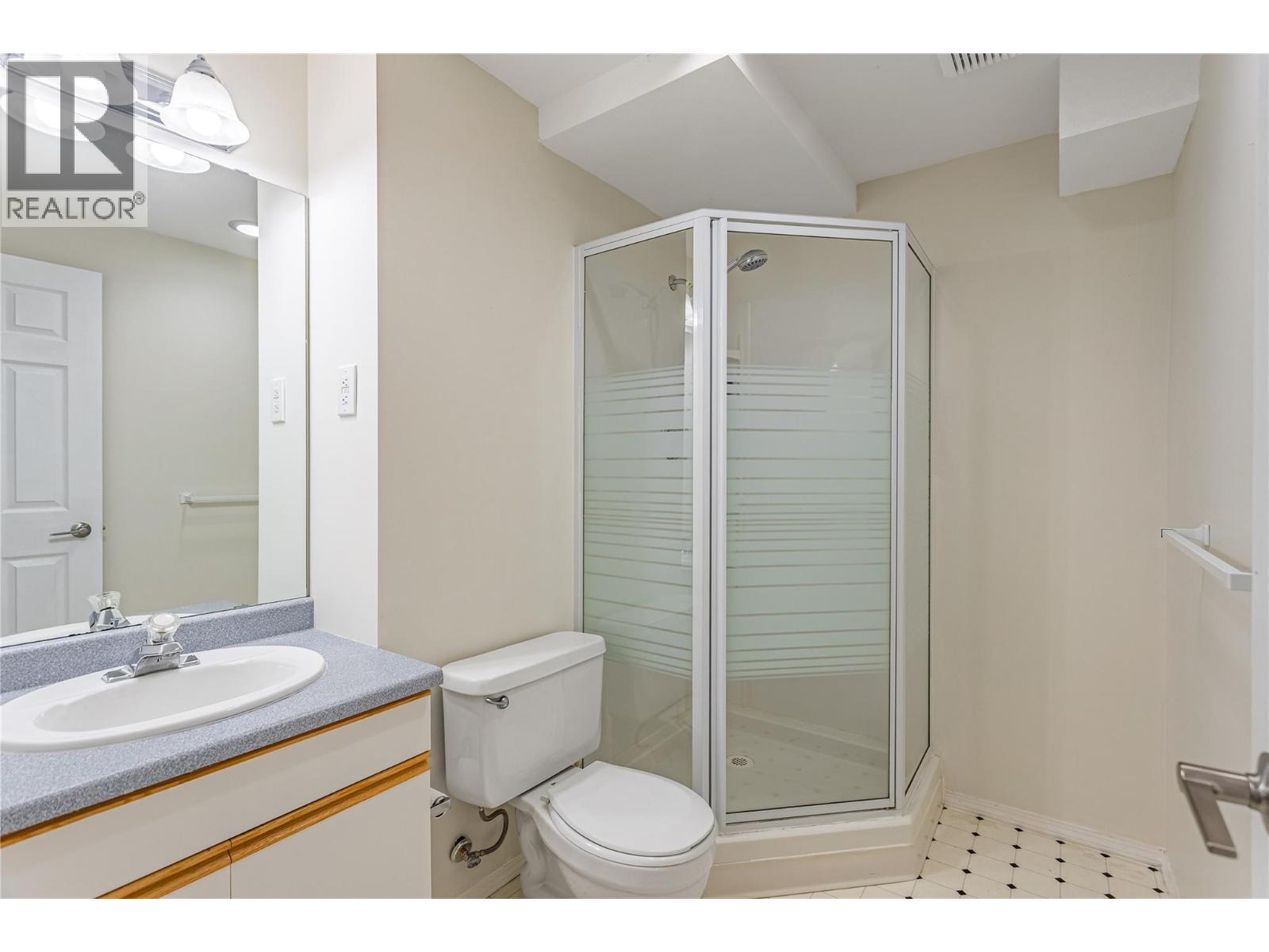 2390 Shannon Ridge Drive, West Kelowna