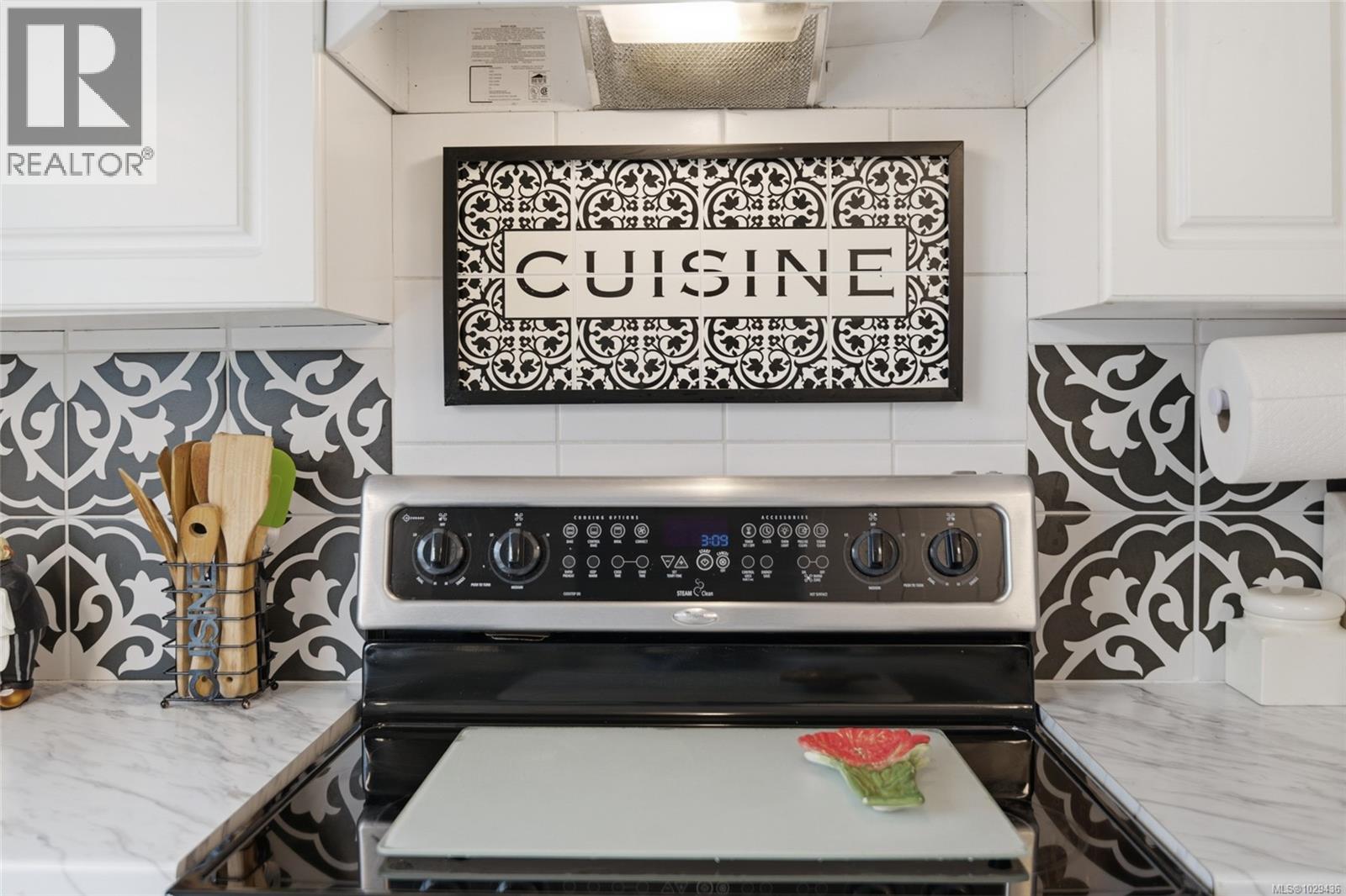 #5 4110 KENDALL AVE - 9