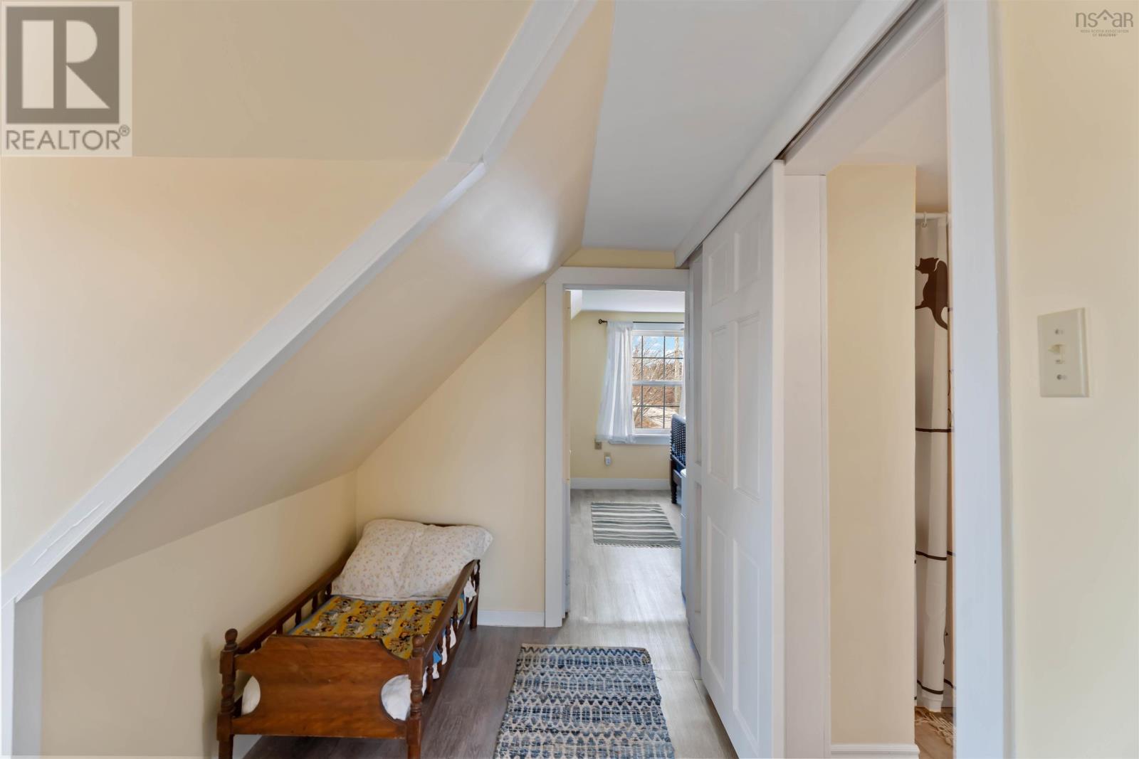 Property 11 of 46 of 92 Lake Darling Road