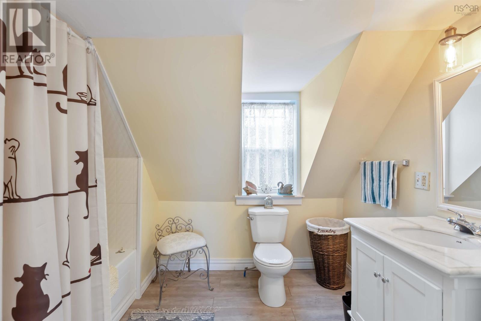 Property 20 of 46 of 92 Lake Darling Road