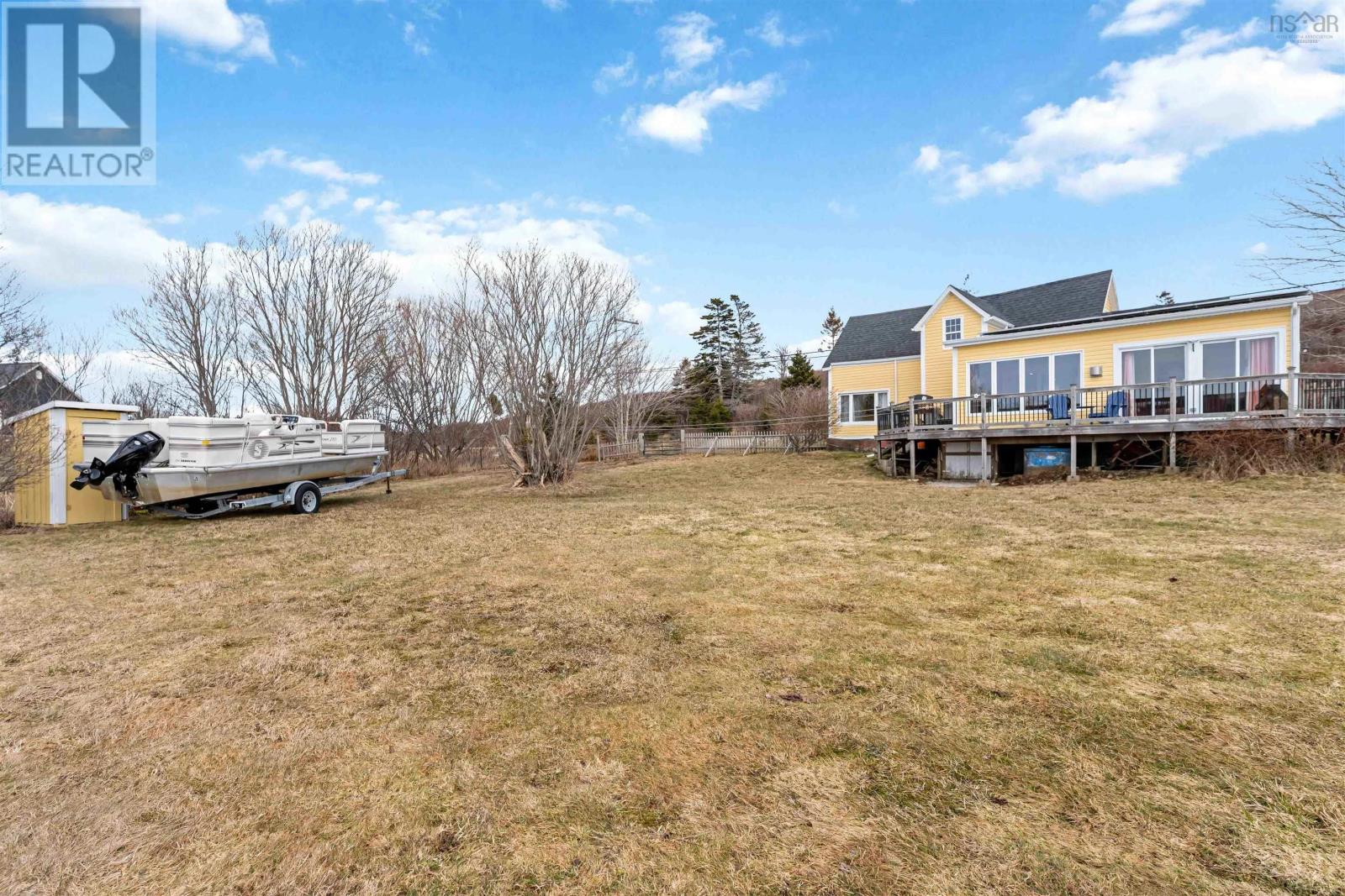 Property 21 of 46 of 92 Lake Darling Road