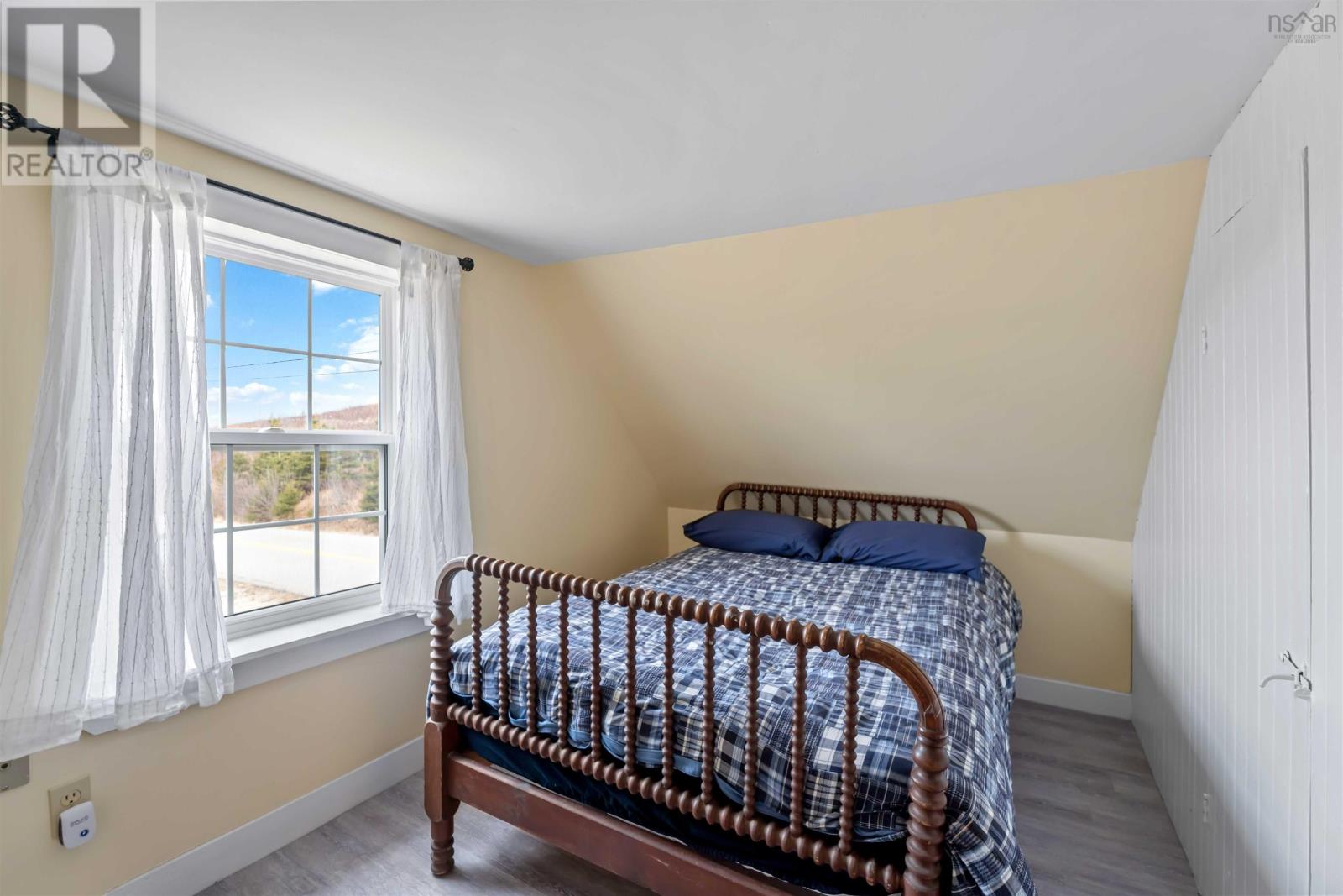 Property 13 of 46 of 92 Lake Darling Road