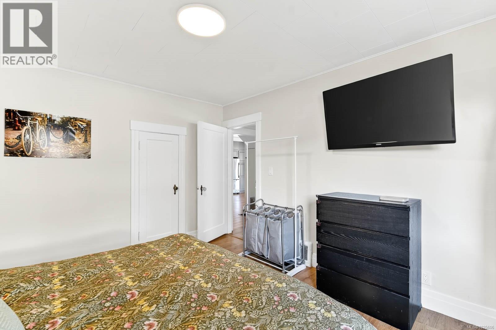 4703 STRATHERN ST - 15