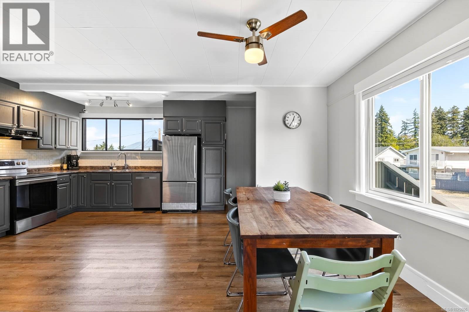 4703 STRATHERN ST - 5