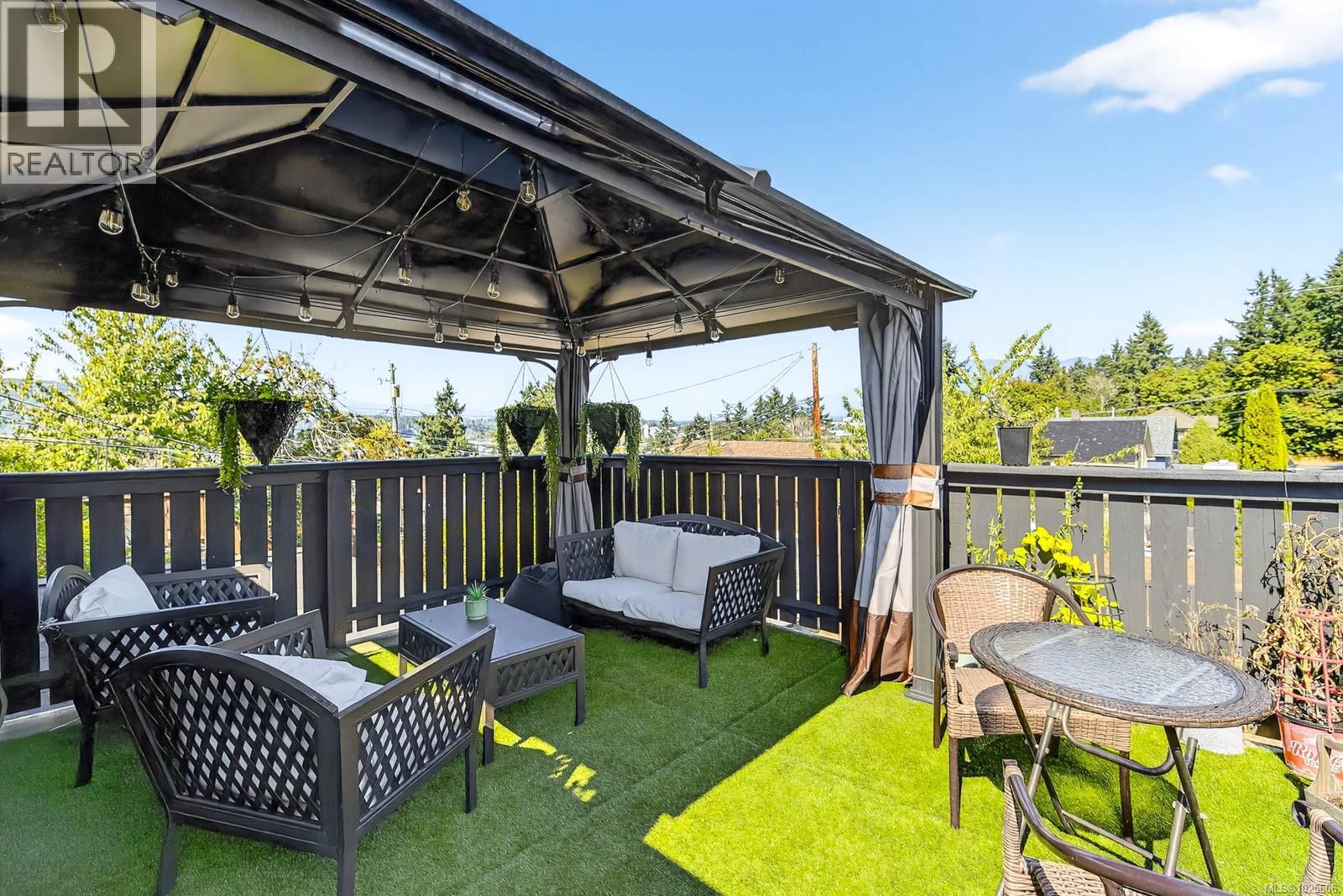 4703 STRATHERN ST - 41