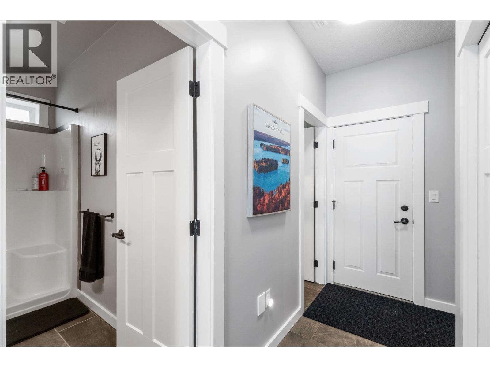  1120 24 Street Southeast, Salmon Arm