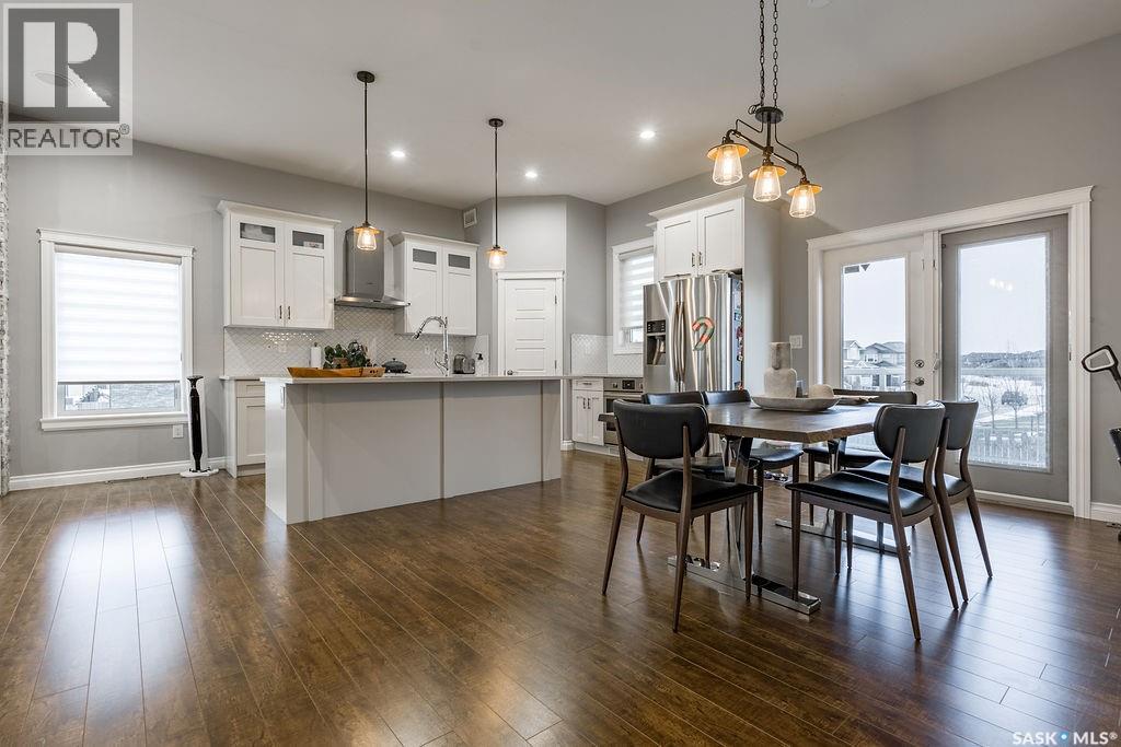 Single Family House Bi-level for Sale in  Kloppenburg TERRACE Saskatoon 